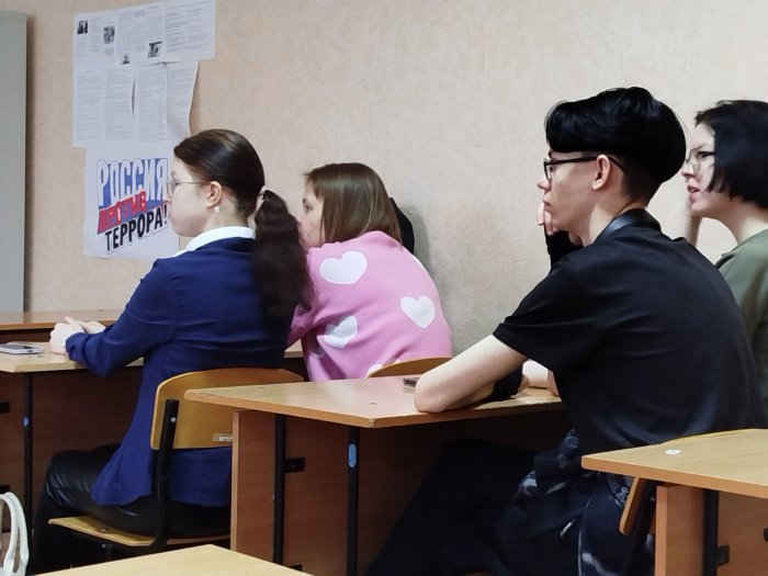 Просмотр документального фильма "ОЛИМПИАДА-80! Назад в СССР"