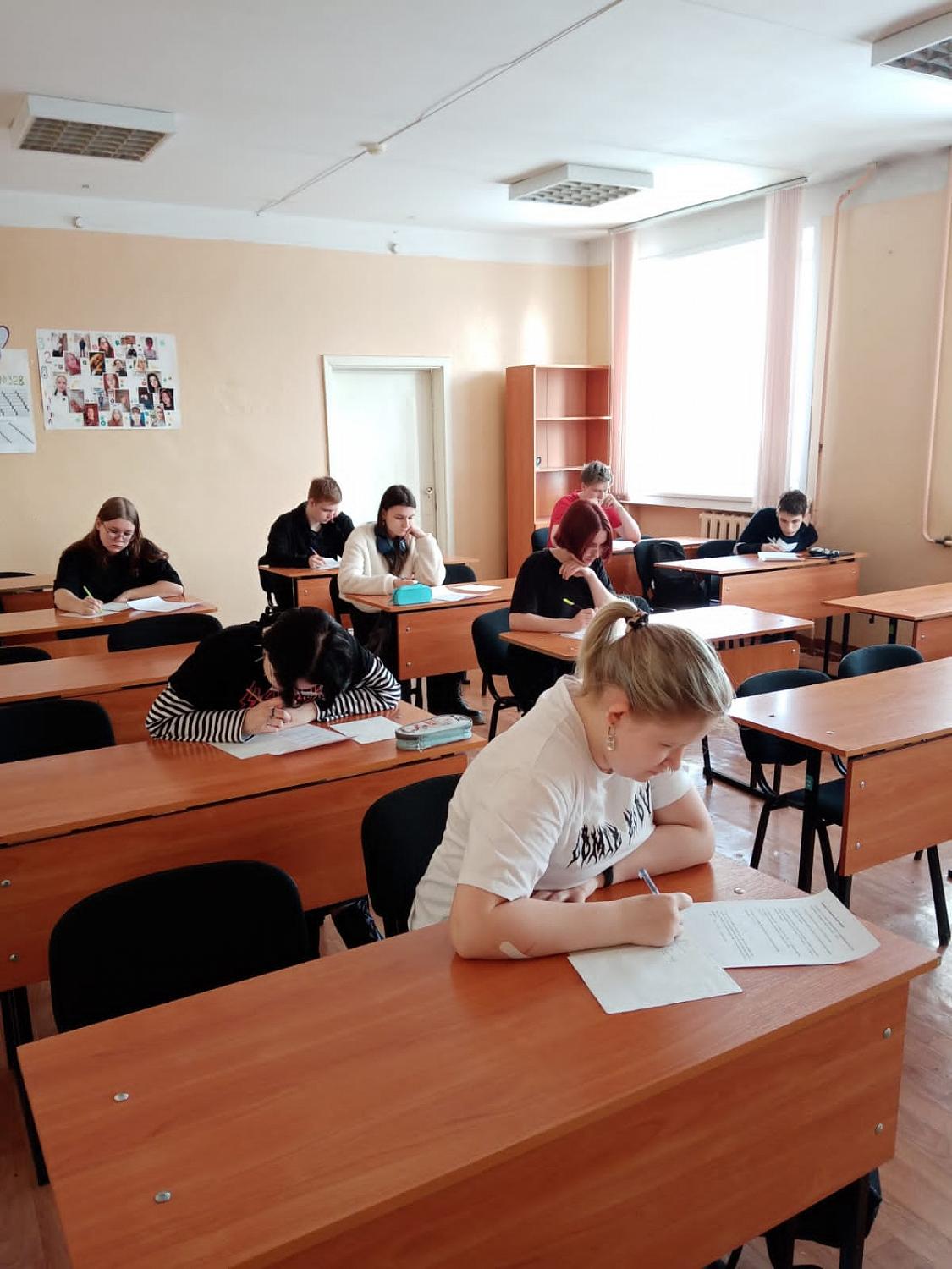 Предметные олимпиады в рамках Декады общеобразовательных дисциплин "Мой любимый Новосибирск"