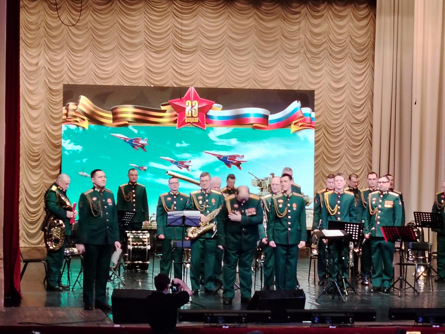 «Защитникам Родины слава» 