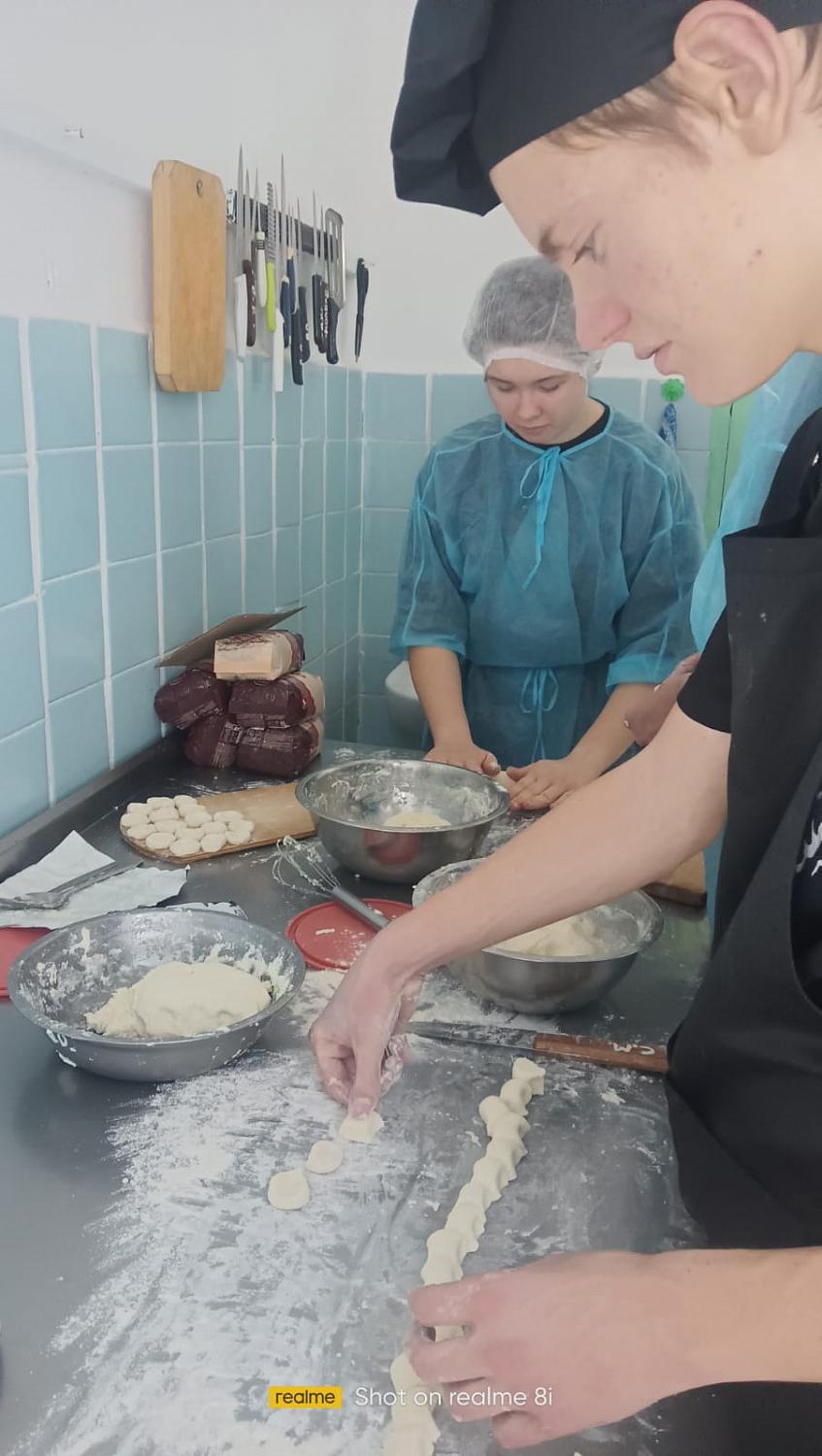 Я на повара учусь, пусть меня научат...