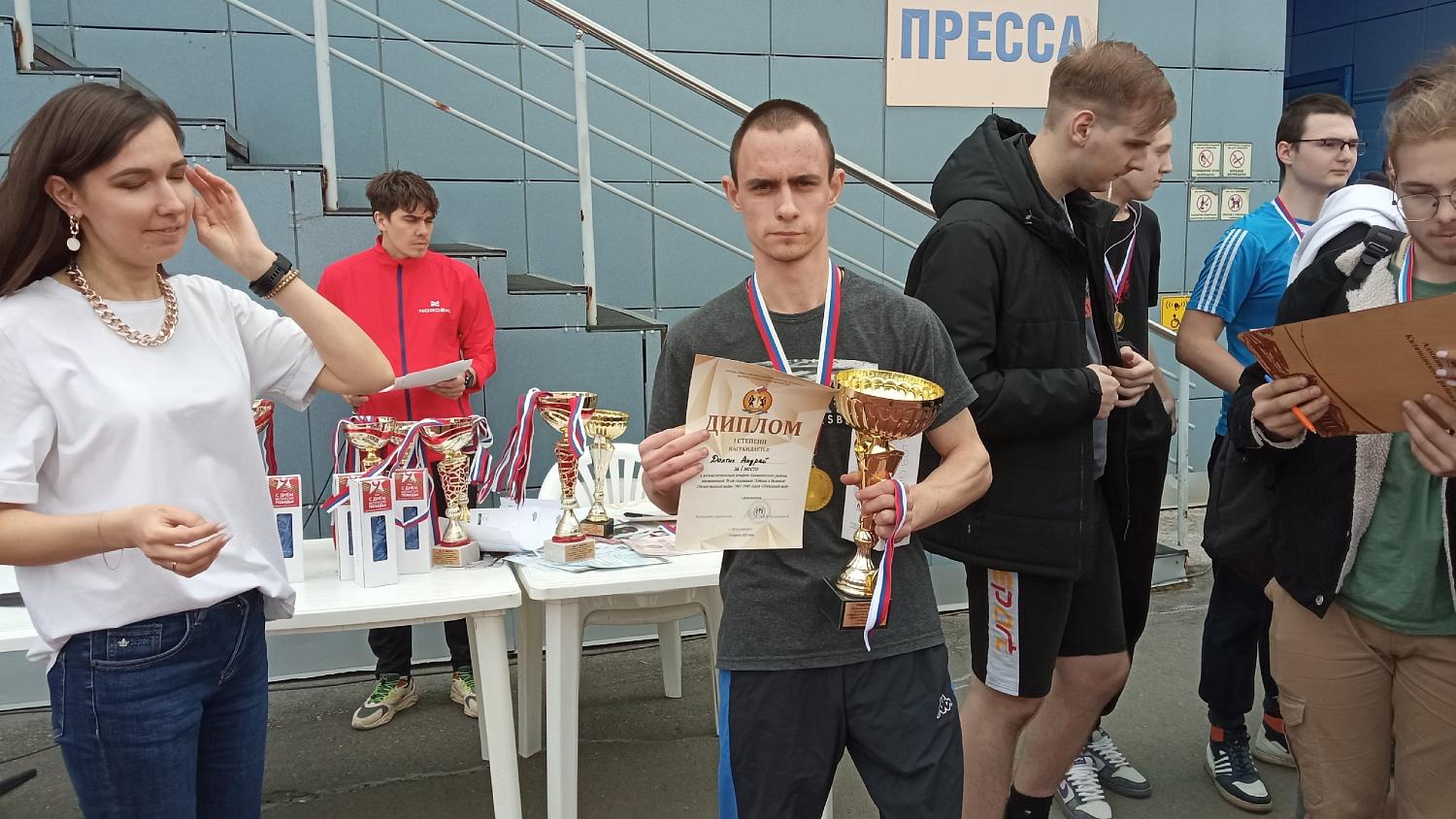 Победа в легкоатлетической эстафете